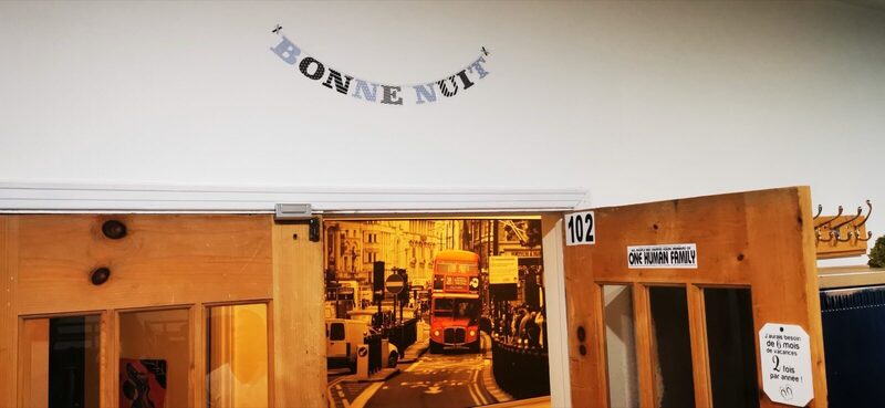 Bonne nuit — dorm room entrance